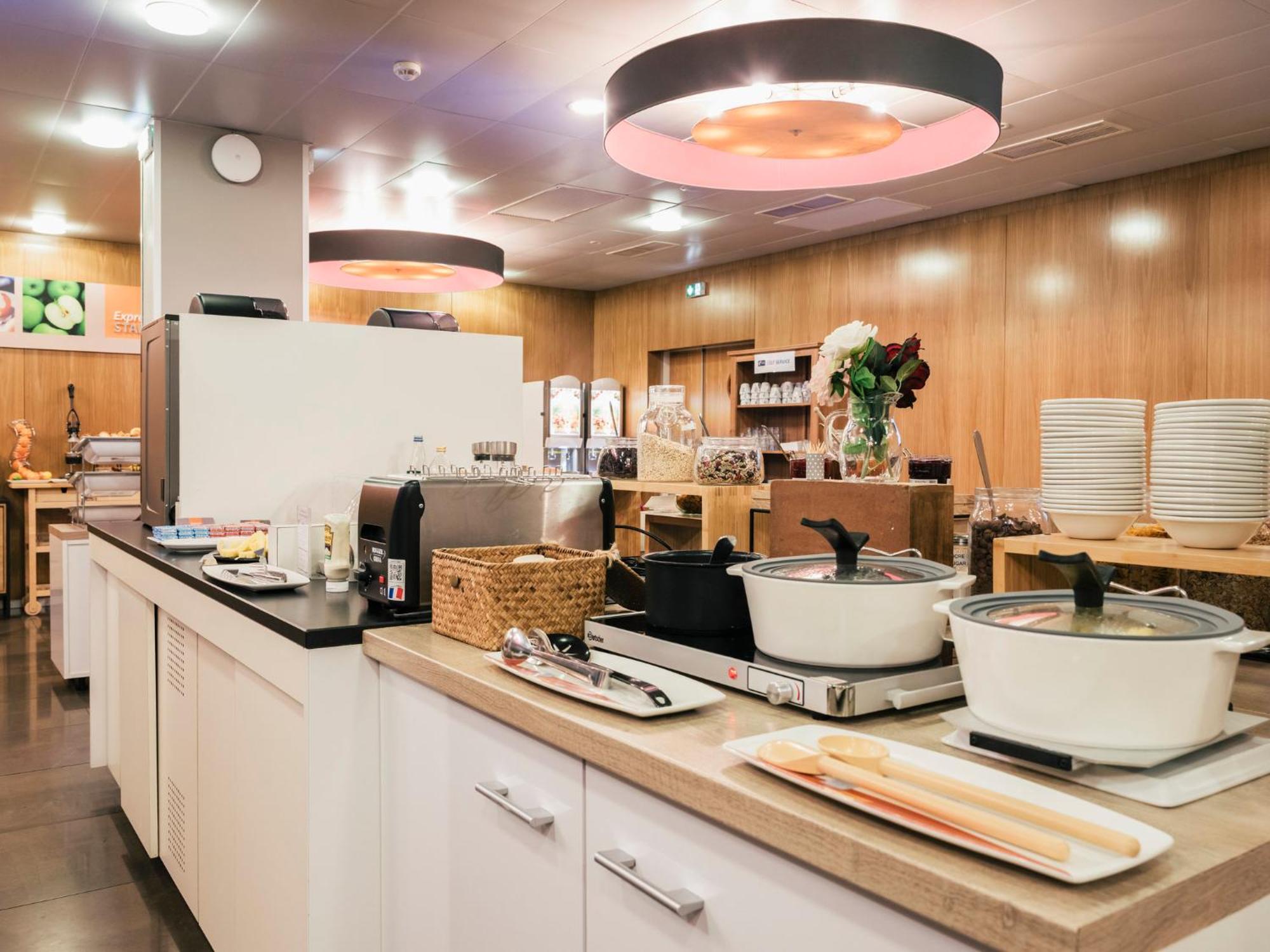 Holiday Inn Express Saint-Nazaire By Ihg Екстериор снимка
