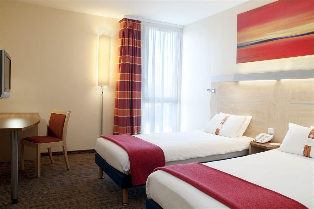 Holiday Inn Express Saint-Nazaire By Ihg Стая снимка